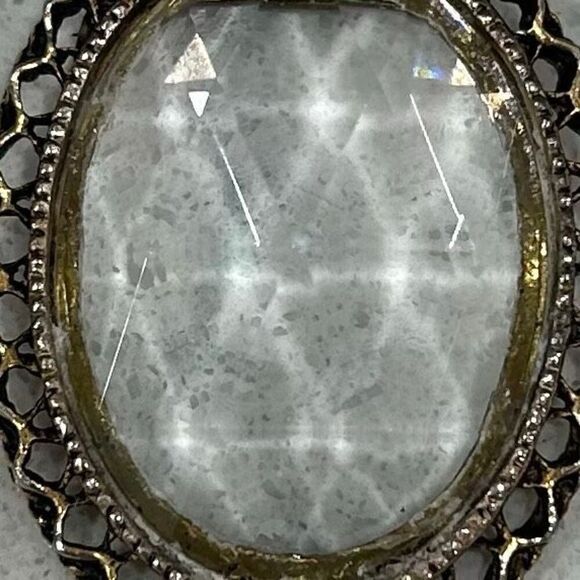 Vintage Oval Crystal Brooch Gold Tone Multi-Faceted Brilliant Excellent Cond. - Picture 4 of 6